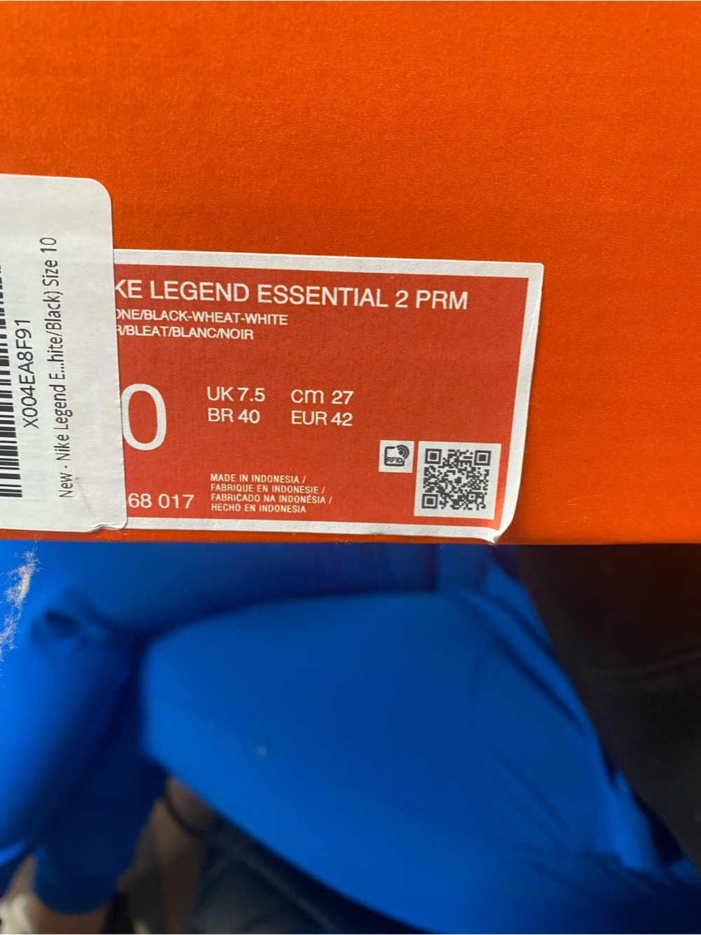 Nike Legend Essential Sneakers with Leopard Swoosh size 10w - Picture 2 of 2